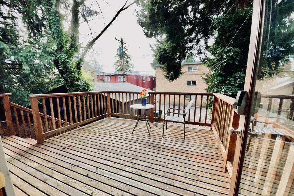 Photo of Others in University District