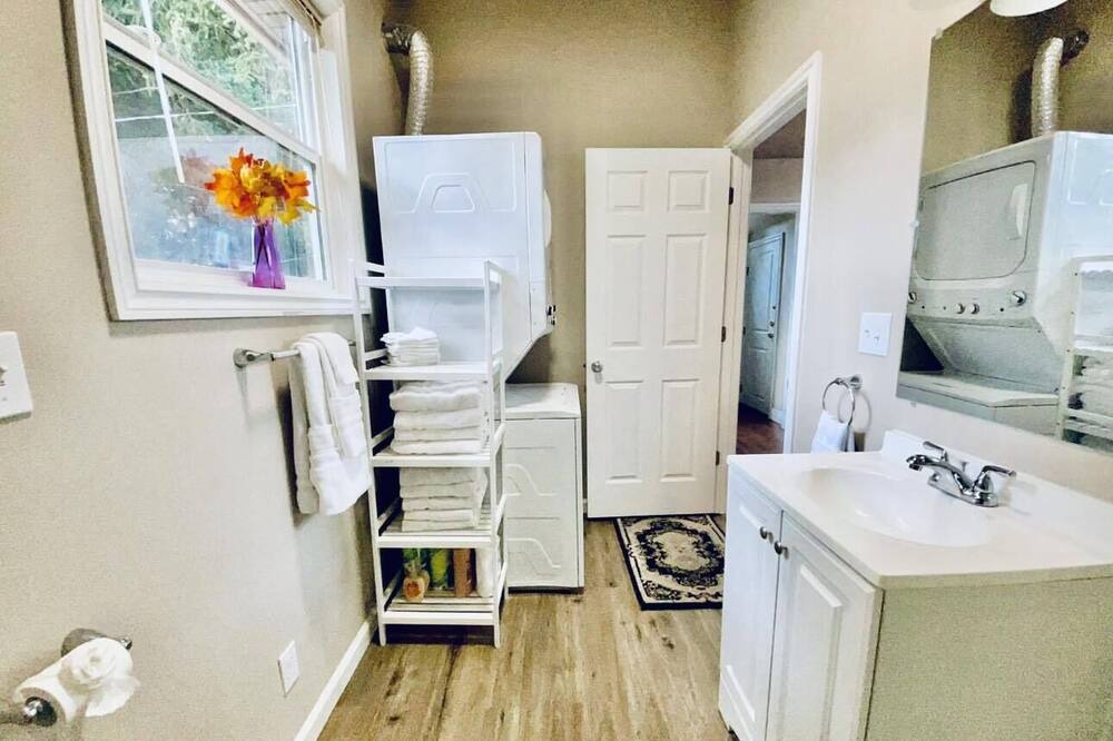 Photo of Others in University District