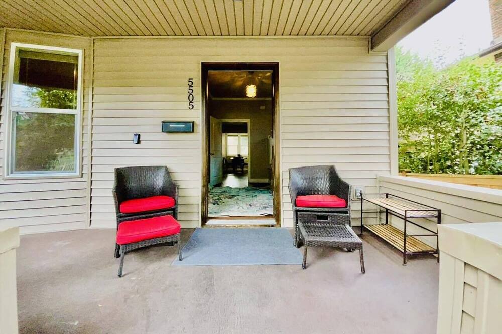 Photo of Others in University District