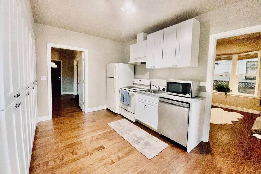 Photo of Others in University District