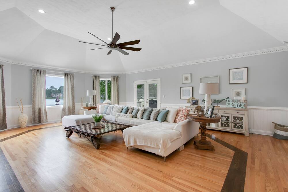 Photo of Livingroom in Portsmouth