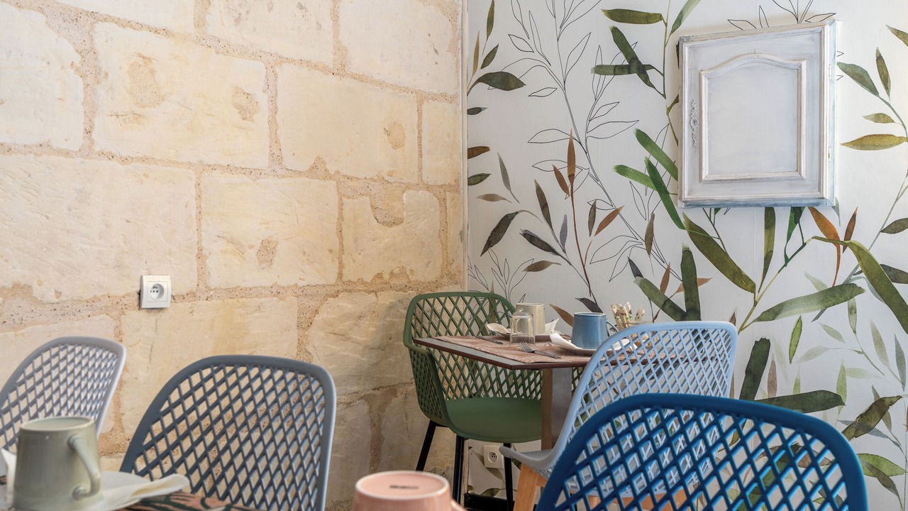 Photo of Others in Neuil