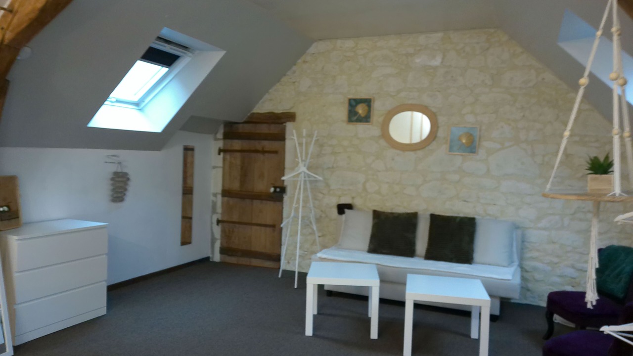 Photo of Others in Neuil