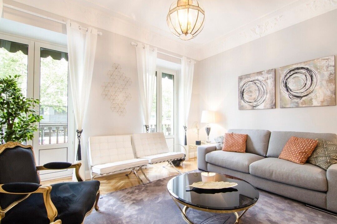 Photo of Livingroom in Golden Triangle of Art