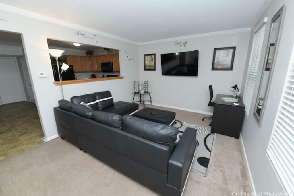 Photo of Livingroom in Fox Valley
