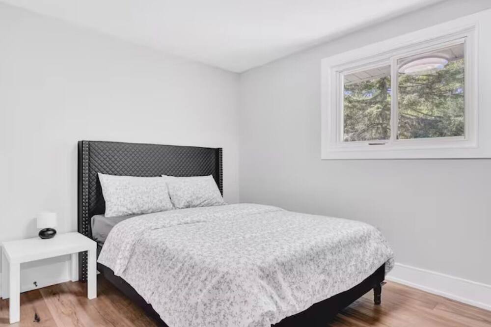 Photo of Bedroom in Caledon