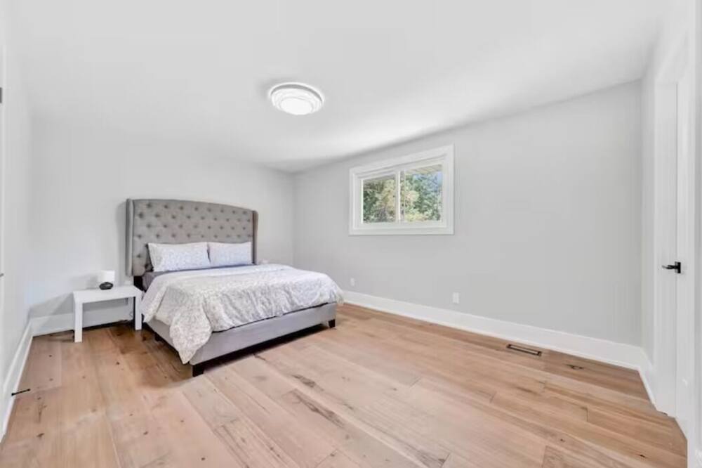 Photo of Bedroom in Caledon
