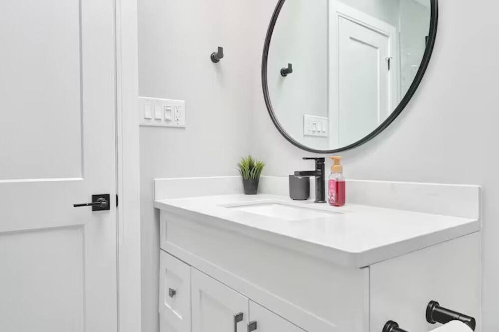 Photo of Bathroom in Caledon