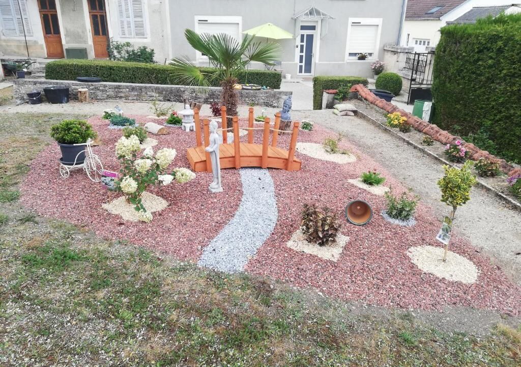 Photo of Outdoor in Maranville