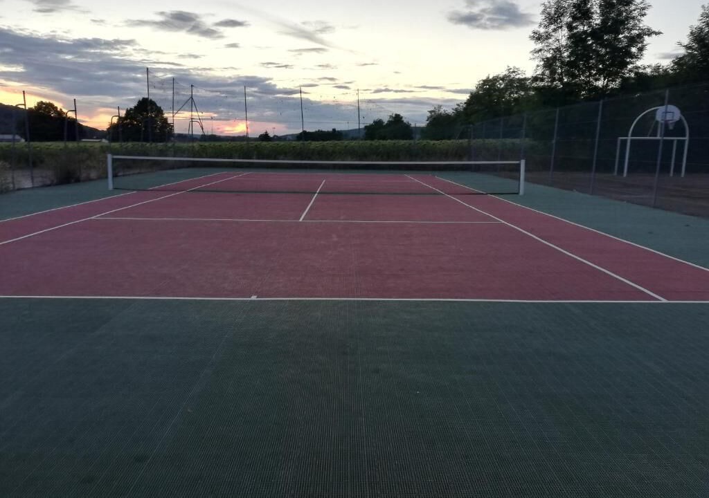 Photo of Others in Maranville