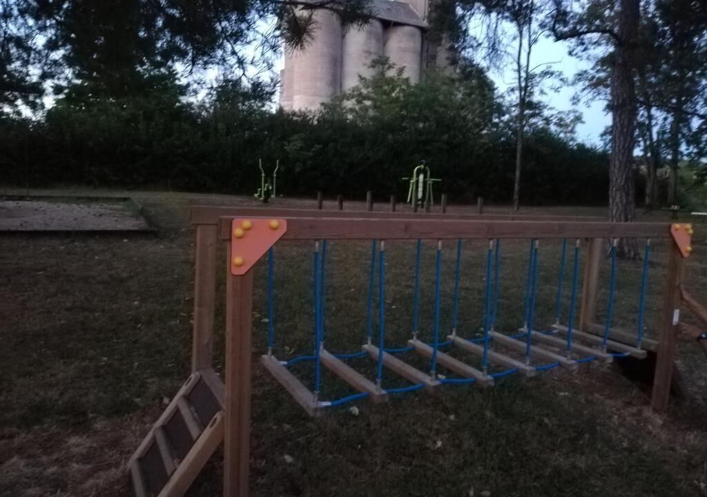 Photo of Outdoor in Maranville