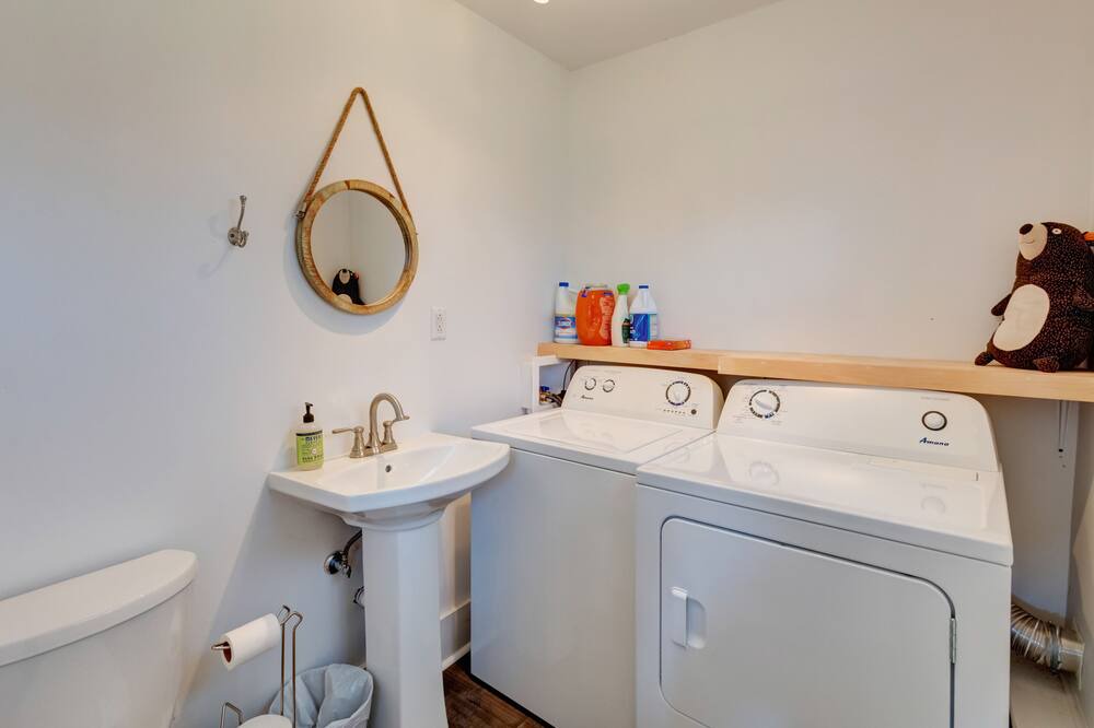 Photo of Bathroom in De Lancey