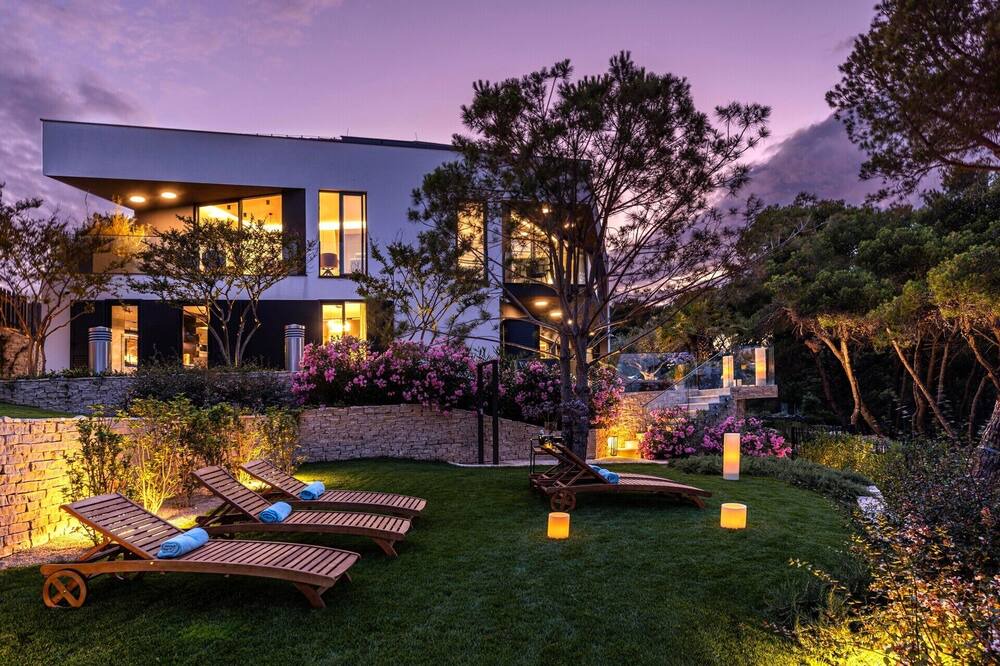 Photo of Outdoor in Cove Murtar