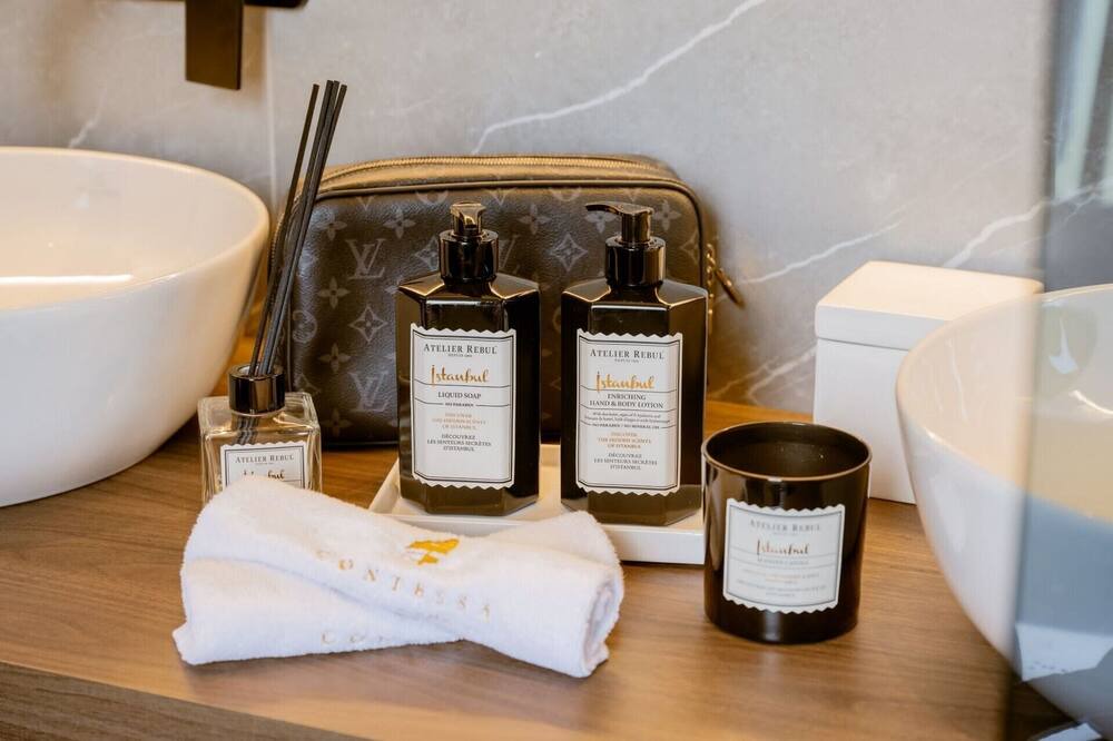 Photo of Bathroom in Cove Murtar