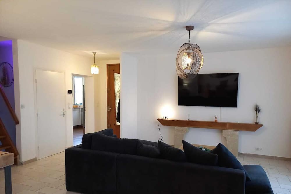 Photo of Livingroom in Le Teil
