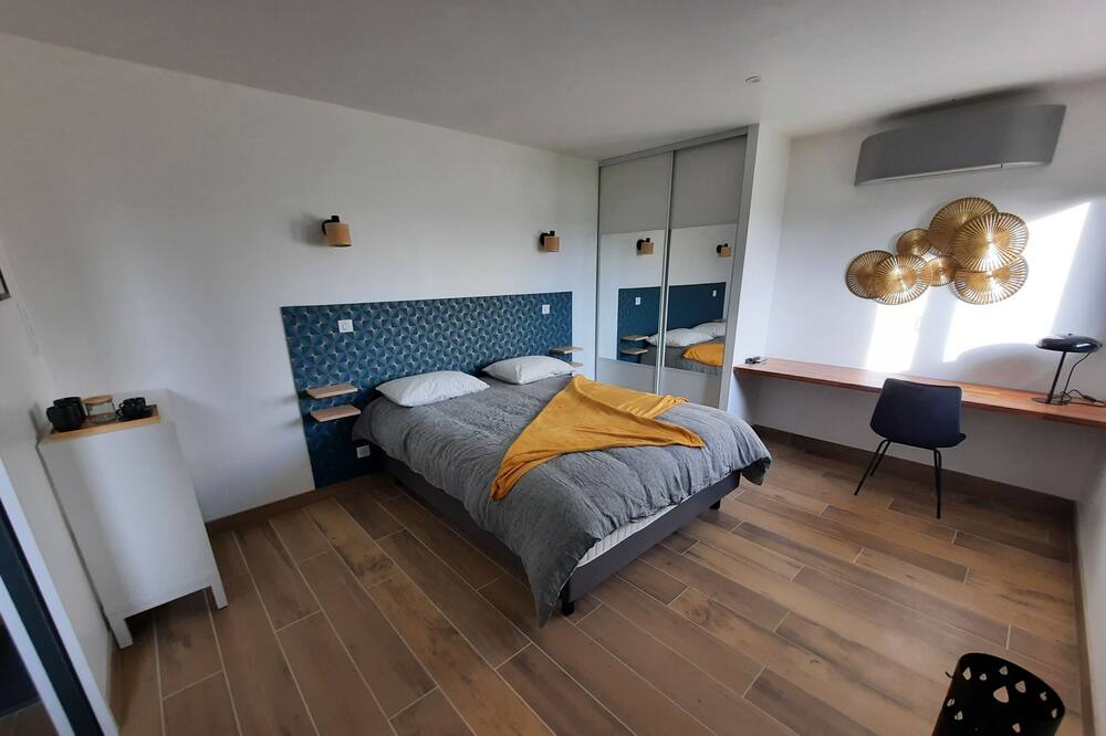 Photo of Bedroom in Bressols