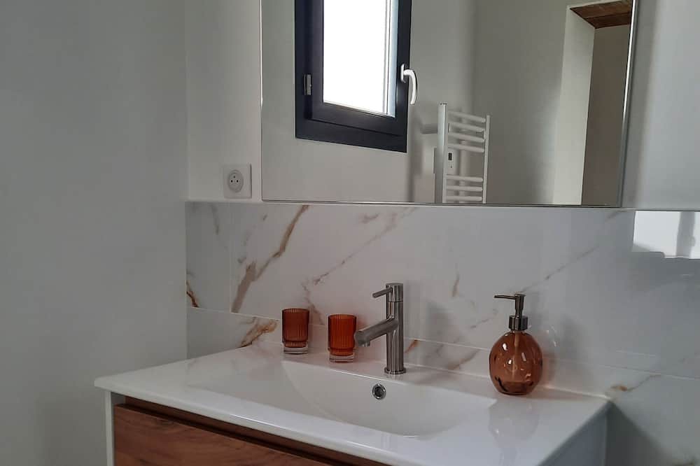 Photo of Bathroom in Bressols