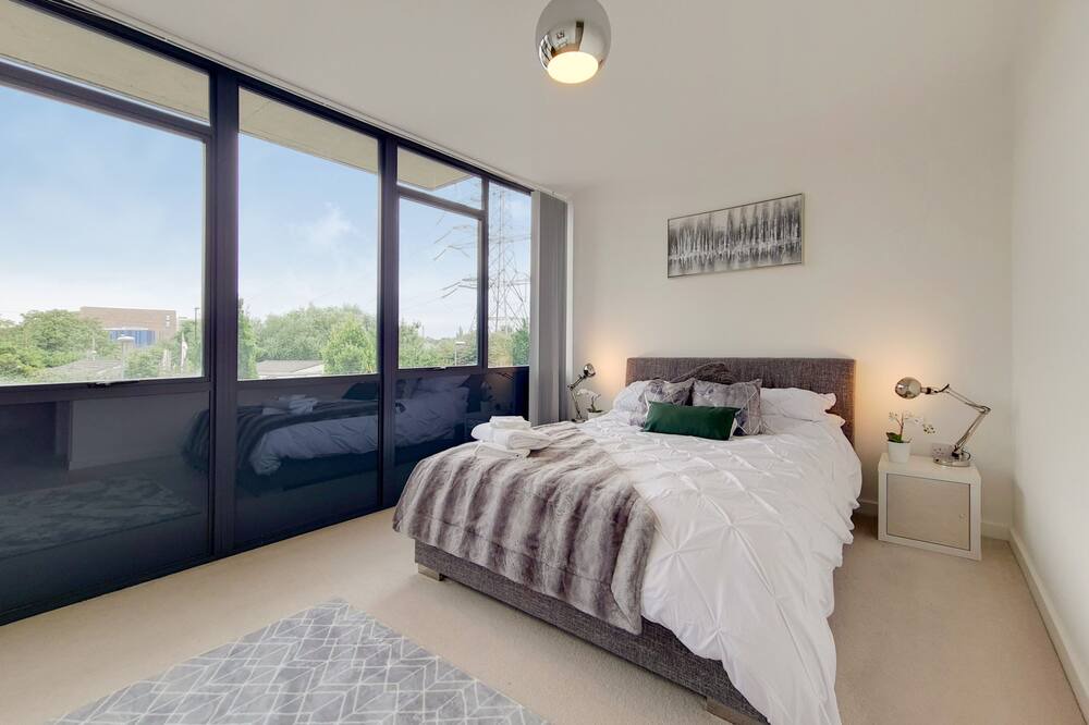 Photo of Bedroom in Wimbledon Park