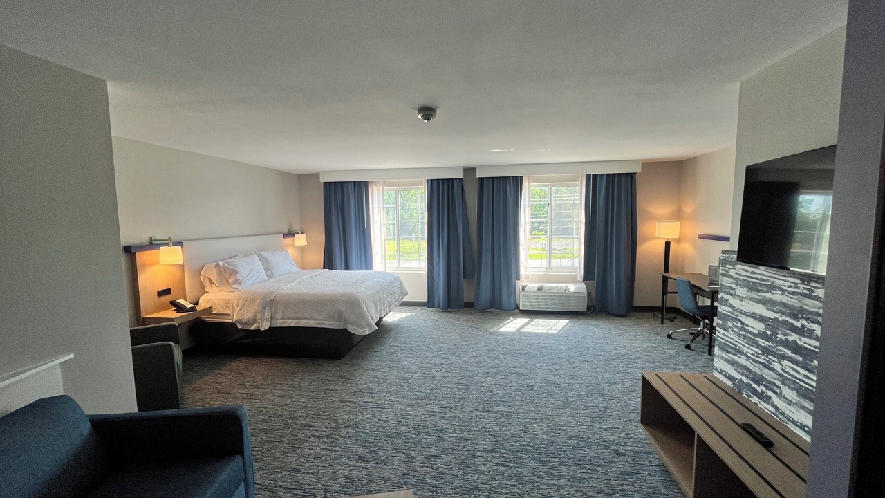 Photo of Bedroom in Mahwah