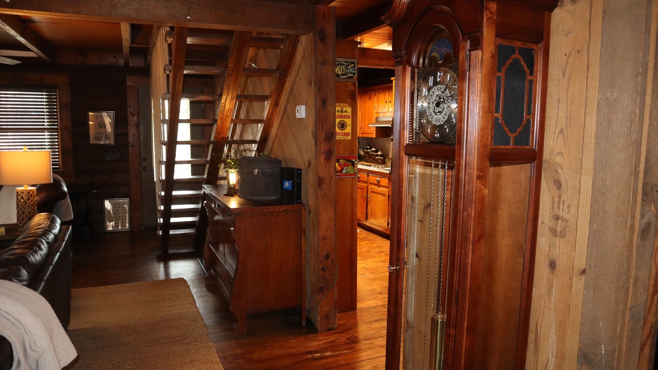 Photo of Others in Calhoun