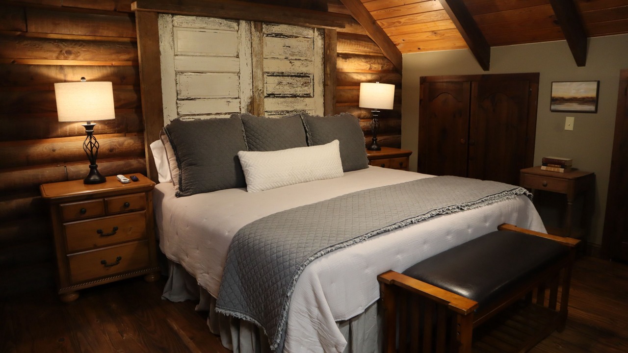 Photo of Others in Calhoun