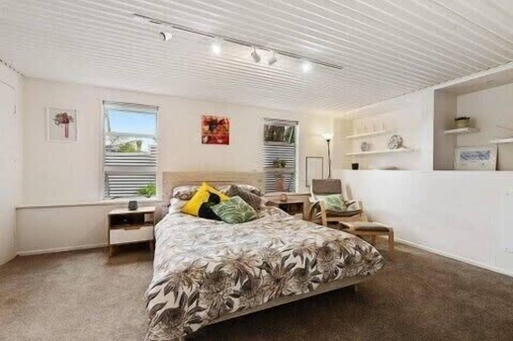 Photo of Bedroom in Birkenhead