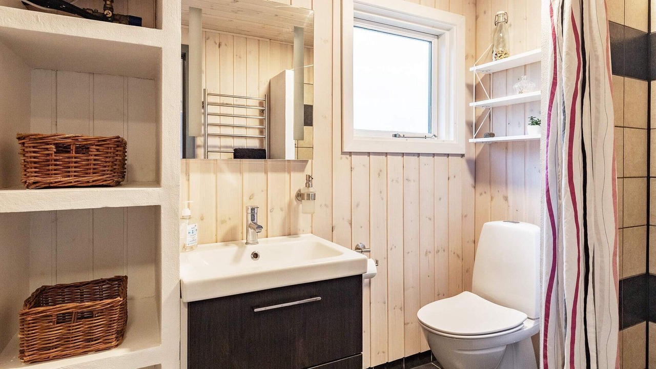 Photo of Bathroom in Roslev