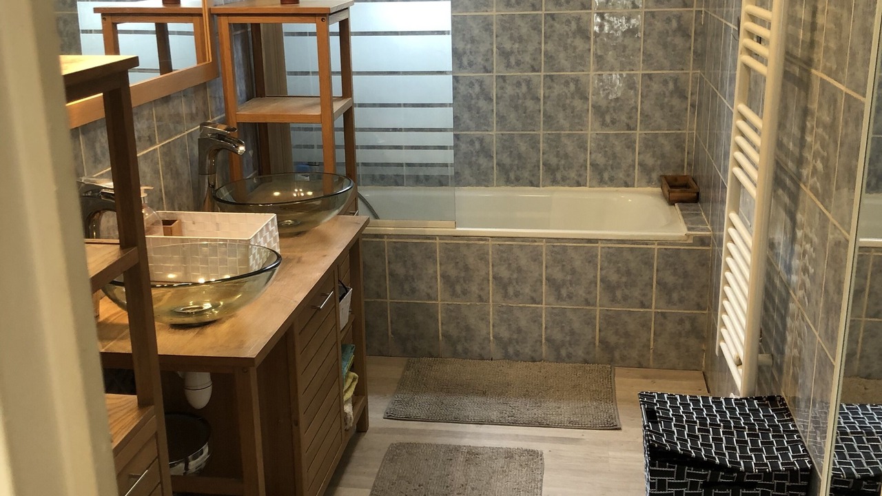 Photo of Others in Puget