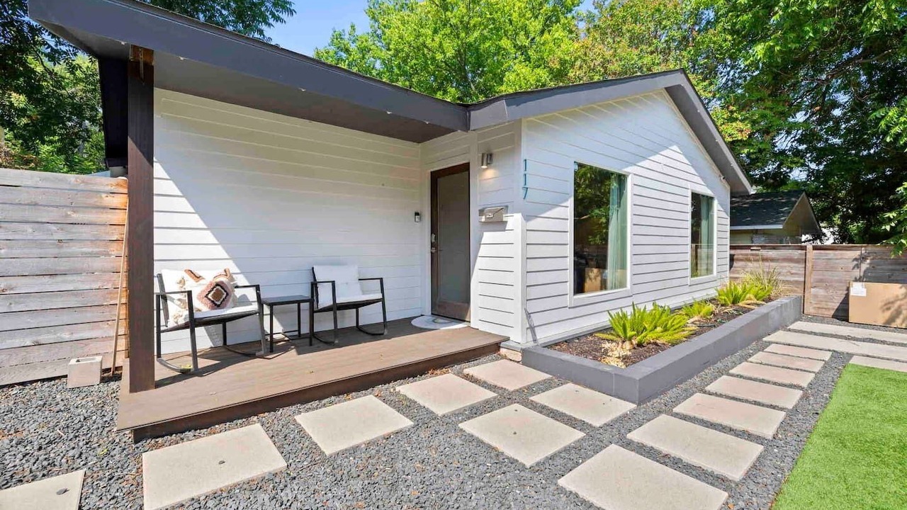 Photo of Outdoor in Dawson