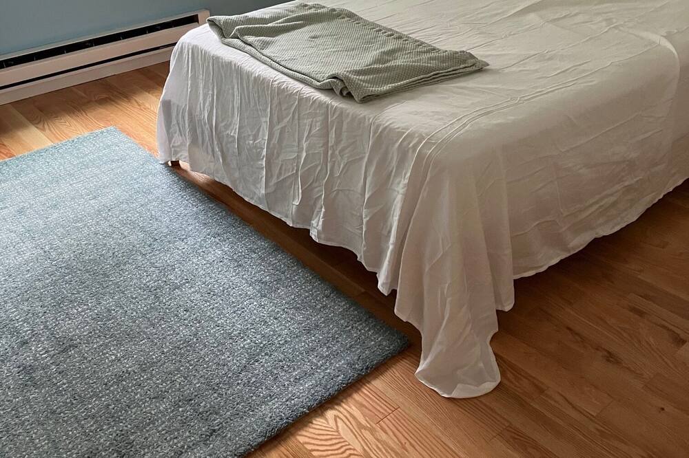 Photo of Bedroom in Shelburne