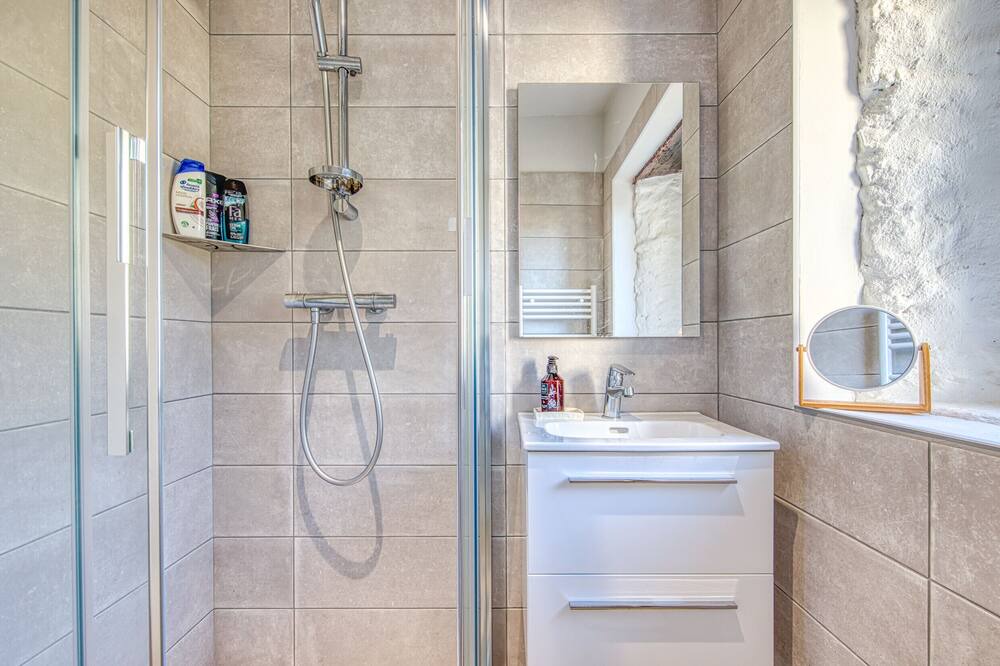 Photo of Bathroom in Rauzan