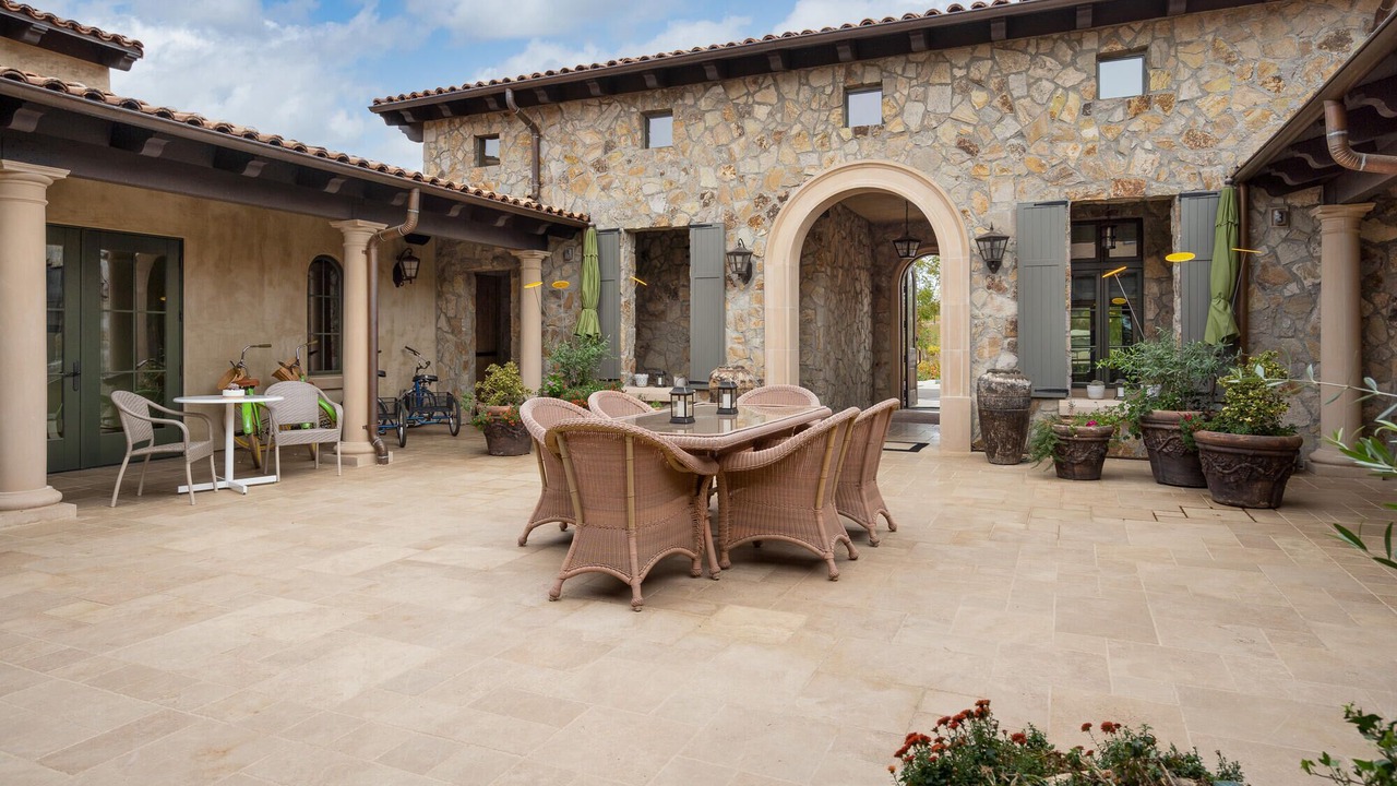 Photo of Patio Balcony in Shenandoah Valley