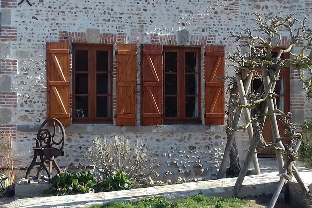 Photo of Outdoor in Bonnee