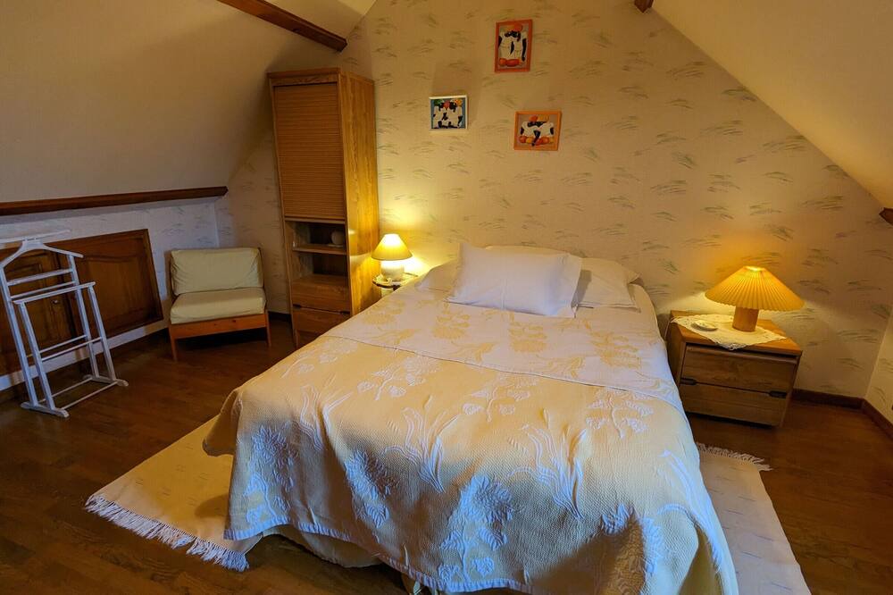 Photo of Bedroom in Vannes-sur-Cosson