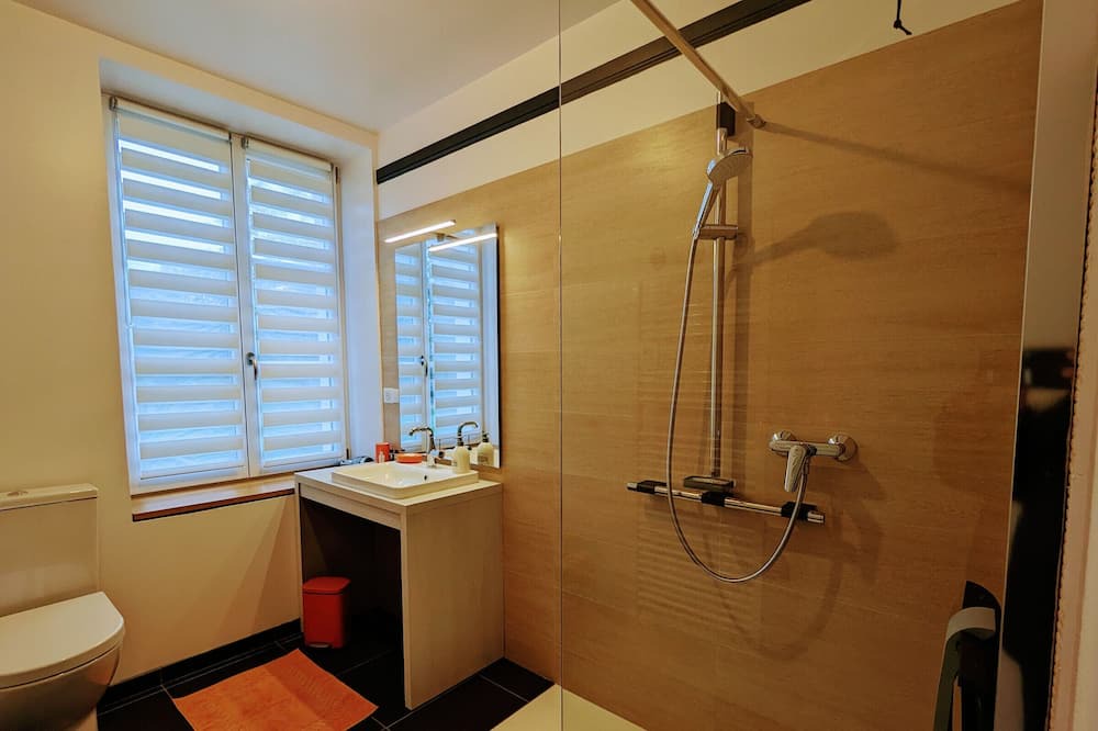 Photo of Bathroom in Valencay