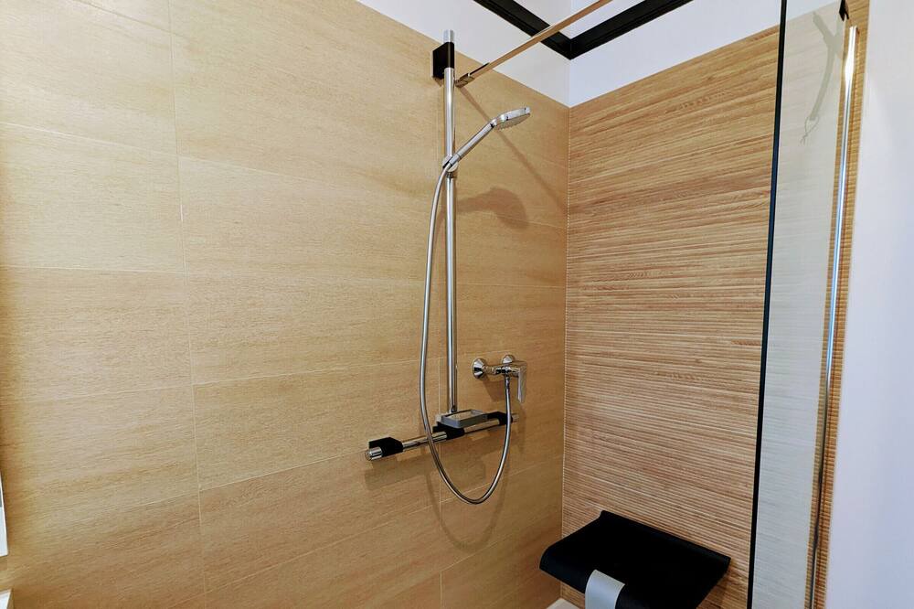 Photo of Bathroom in Valencay