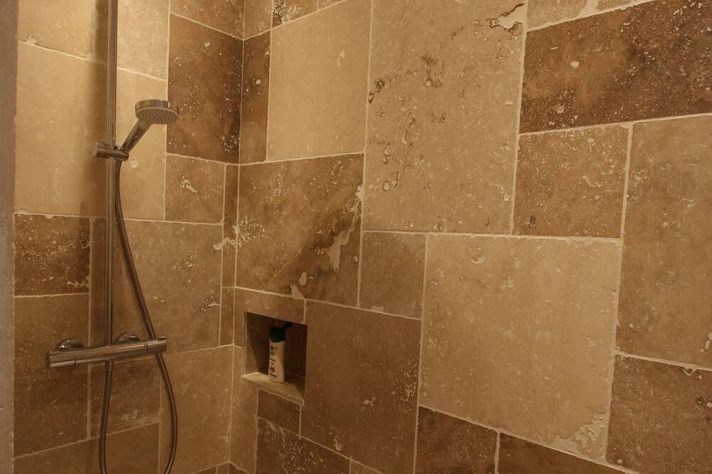 Photo of Bathroom in La Ferte-Saint-Aubin