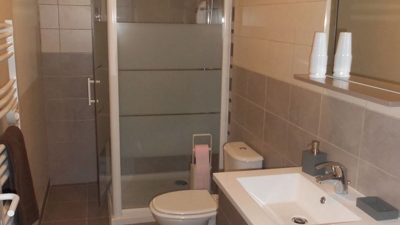 Photo of Bathroom in Neuvy-Saint-Sepulchre