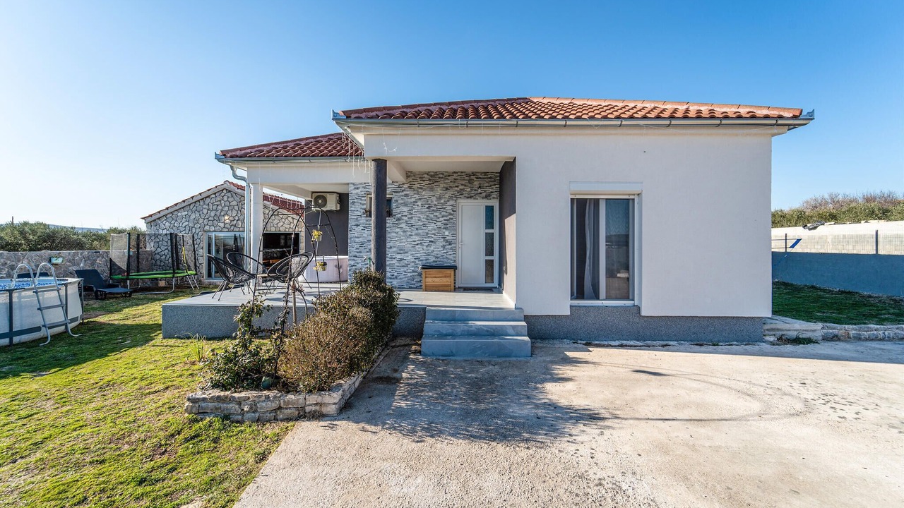 Photo of Outdoor in Lisane Ostrovicke