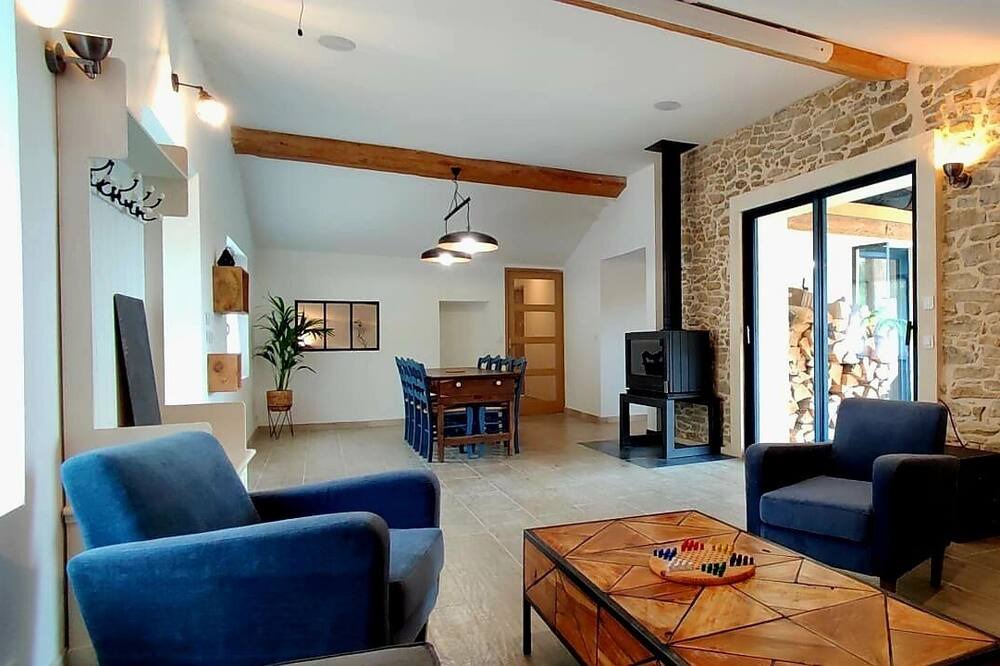 Photo of Livingroom in Laure-Minervois