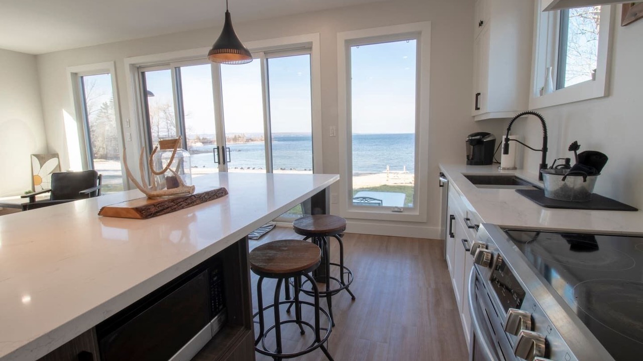 Photo of Kitchen in Port McNicoll