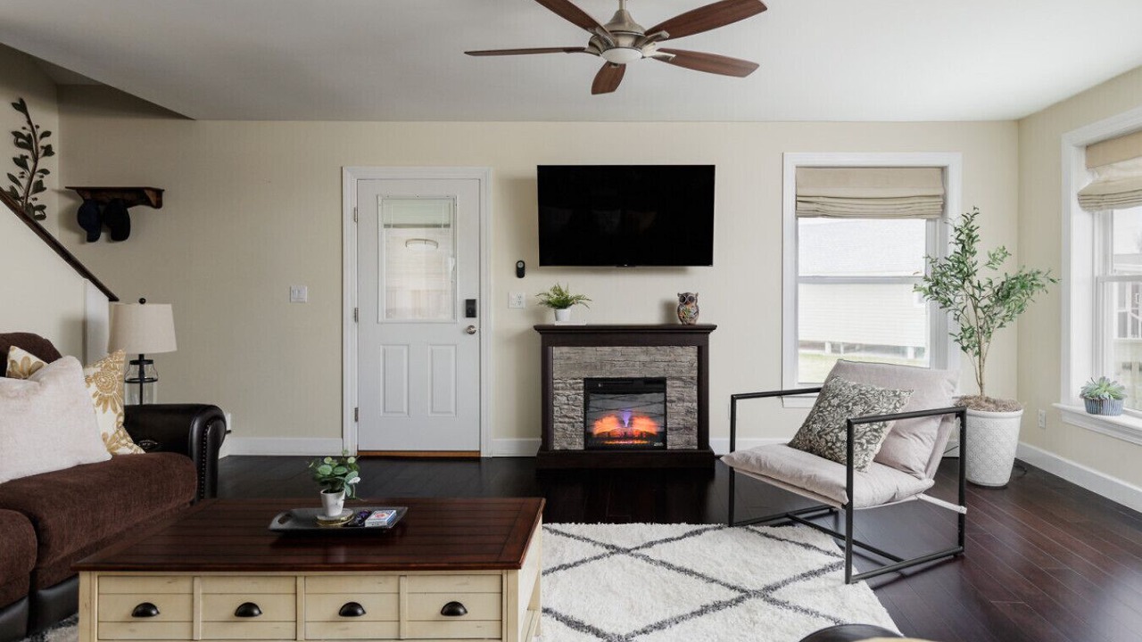 Photo of Livingroom in Frontenac