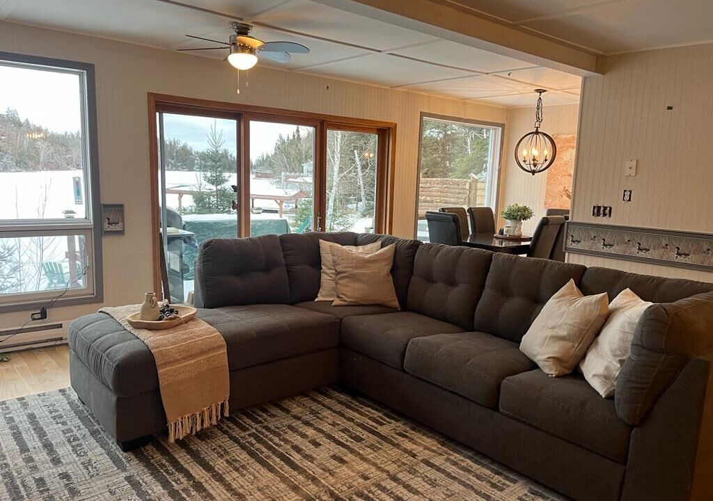 Photo of Livingroom in Whiteshell
