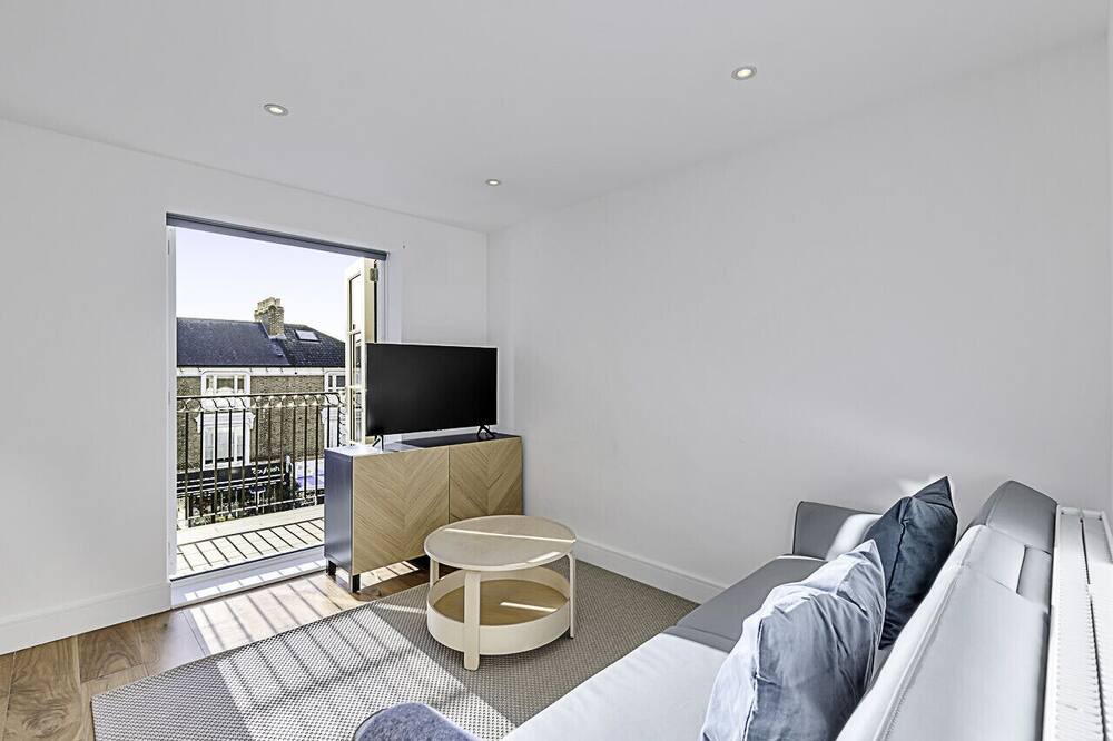 Photo of Livingroom in Turnham Green