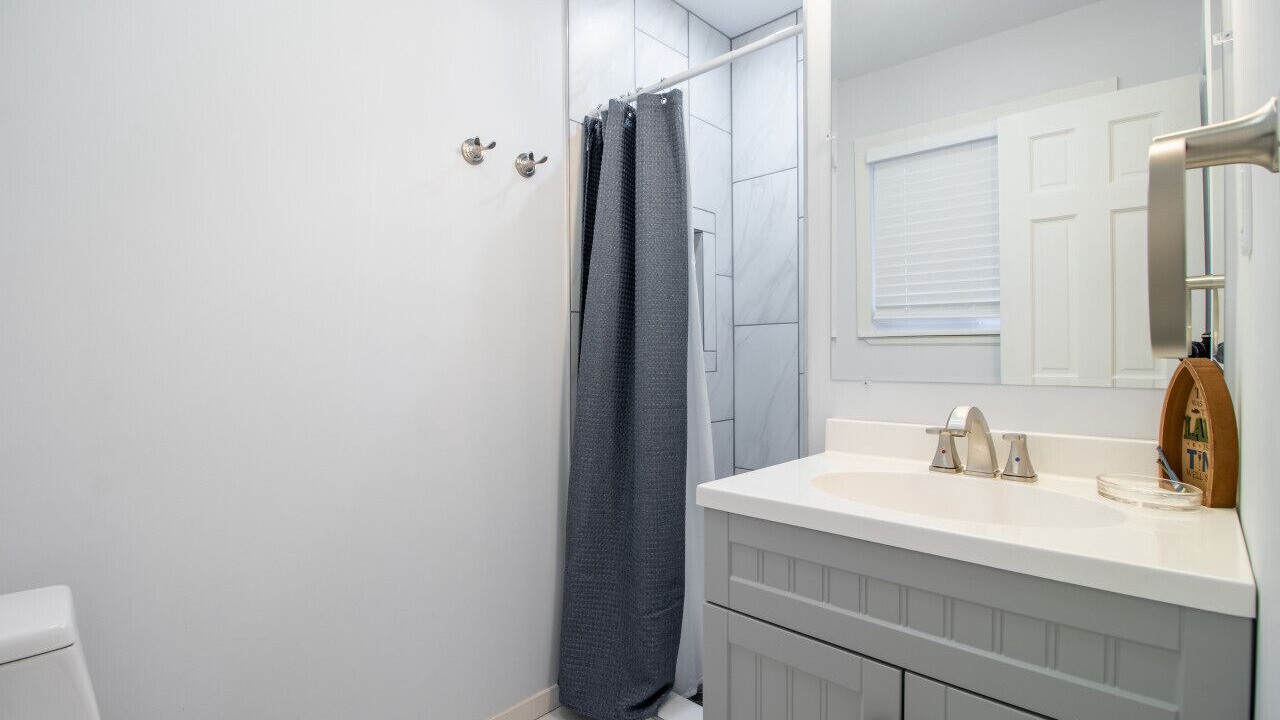 Photo of Others in Long Eddy