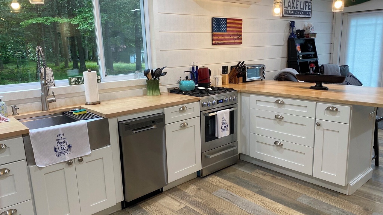 Photo of Kitchen in Long Eddy