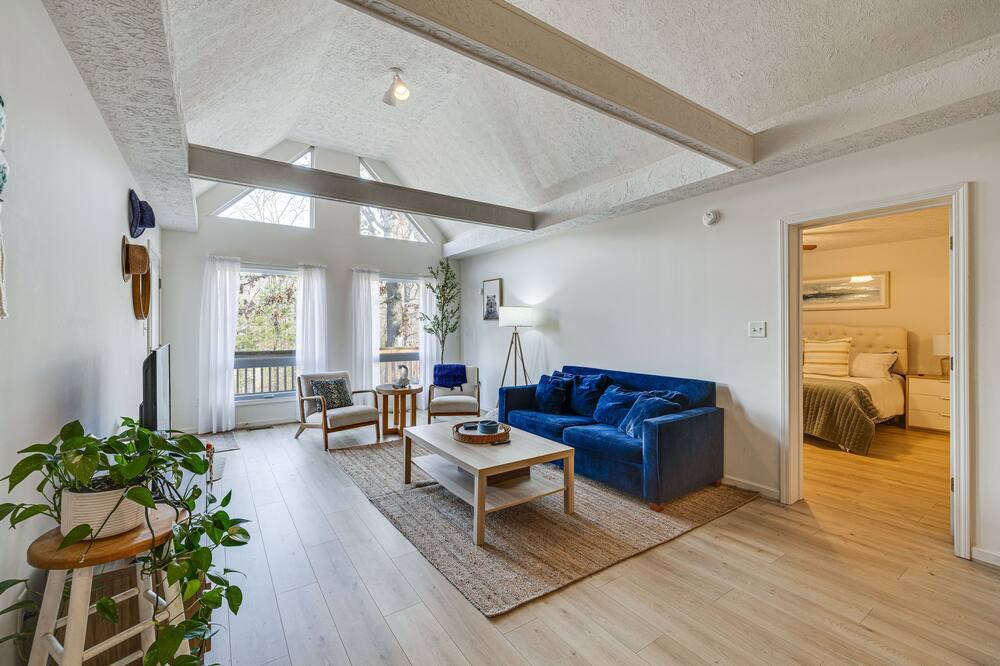 Photo of Bedroom in Cats Paw
