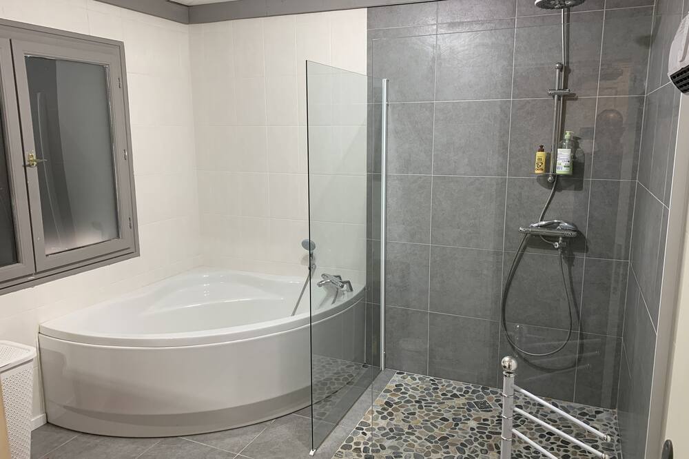 Photo of Bathroom in Meilhan