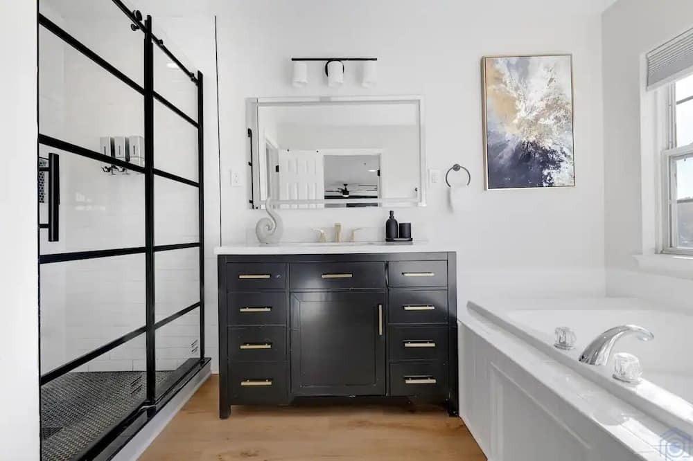 Photo of Bathroom in Clinton