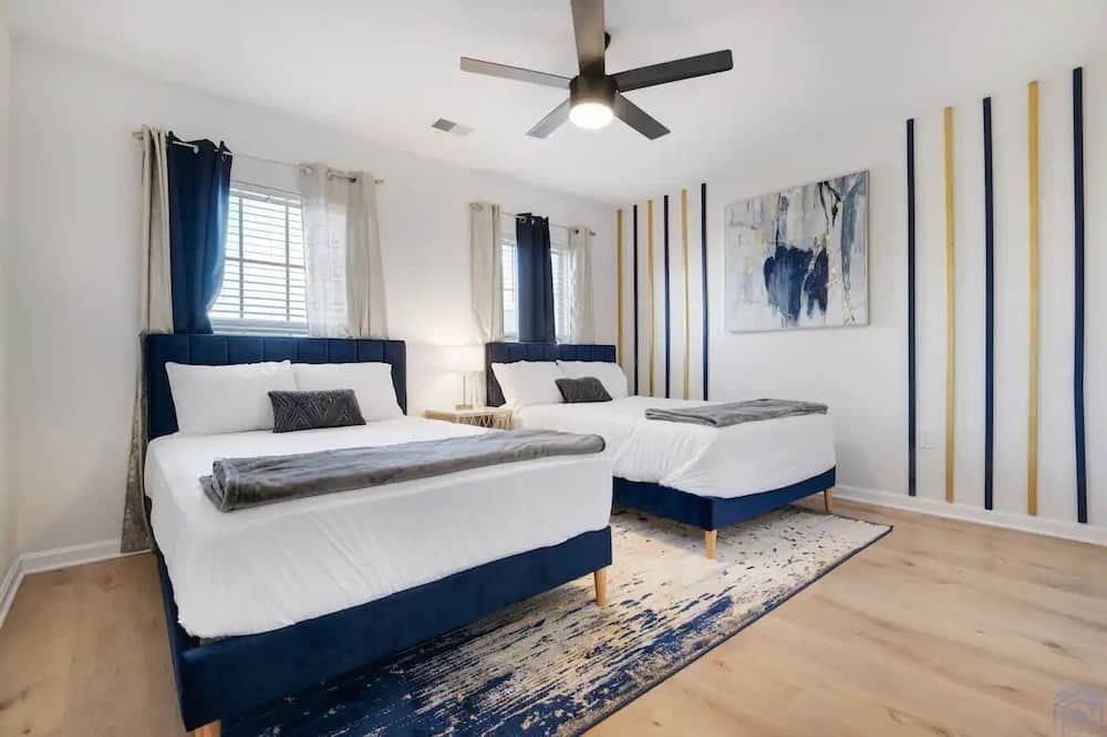 Photo of Bedroom in Clinton